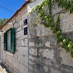 Сasa de vacaciones House Misetic *
